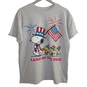 New Peanuts Snoopy USA‎ Land of the Free T-shirt M